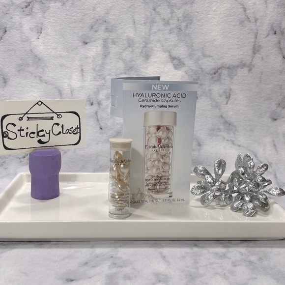Elizabeth Arden Other - Elizabeth Arden Hyaluronic Acid Ceramide Capsules - 7pc, Serum, NEW - Sample